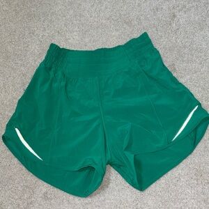 lululemon hotty hot shorts